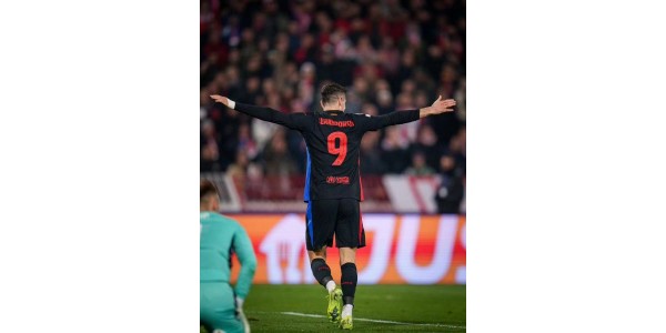 Puolalainen keskihyökkääjä Lewandowski murtaa ennakkoluulot ja saavuttaa itsensä toteuttamisen